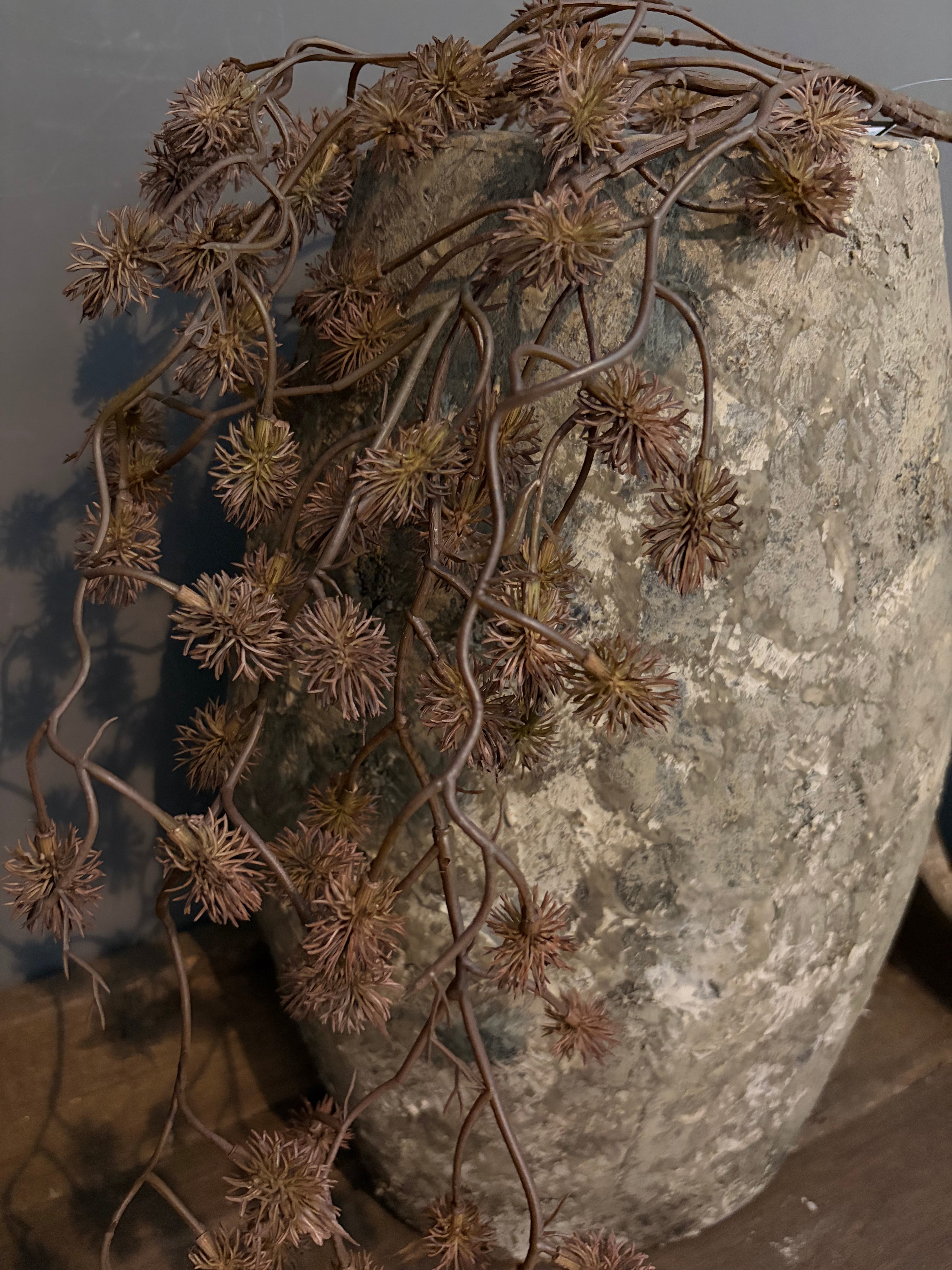 Distel hanger