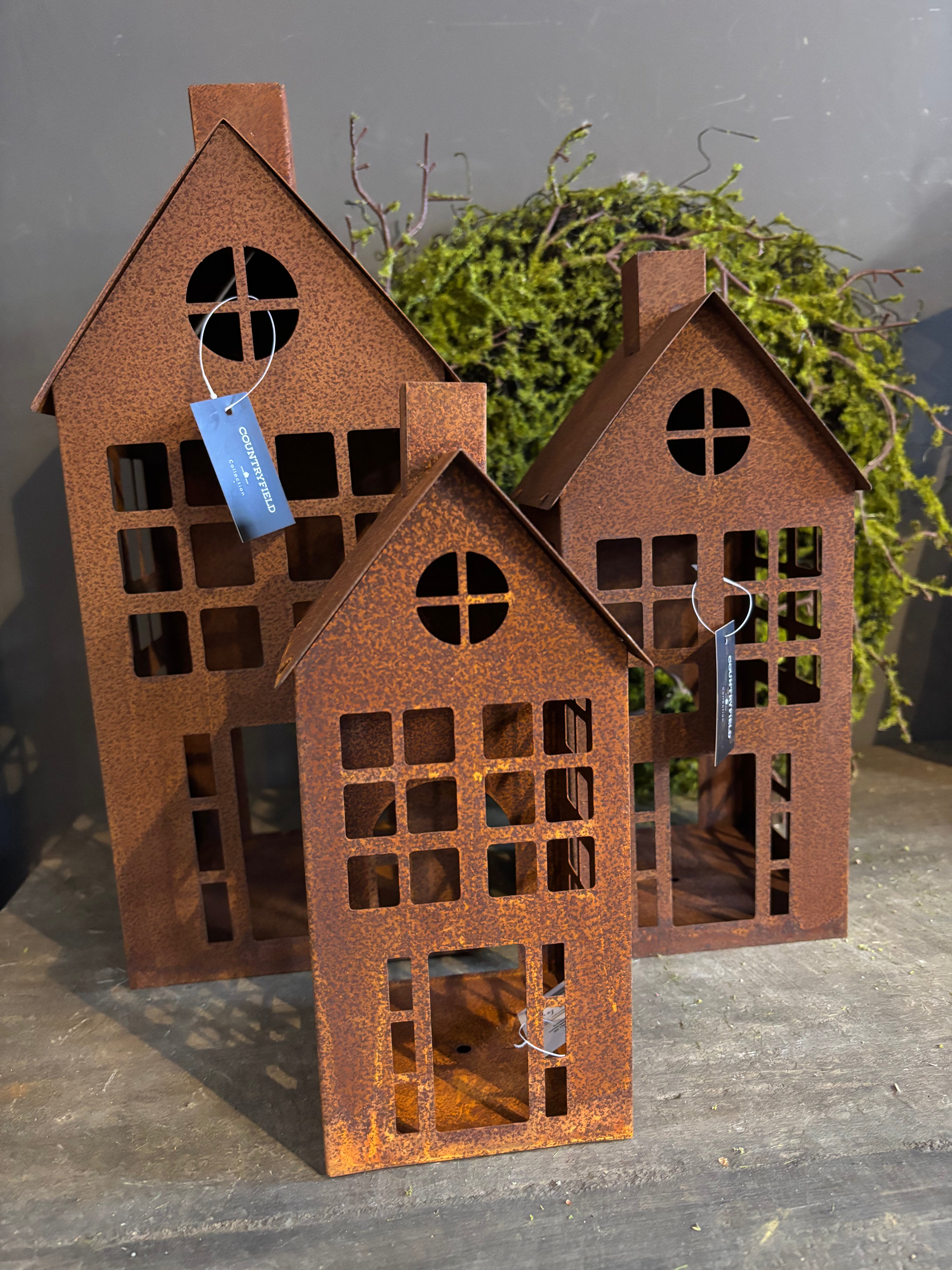 Metalen huis M