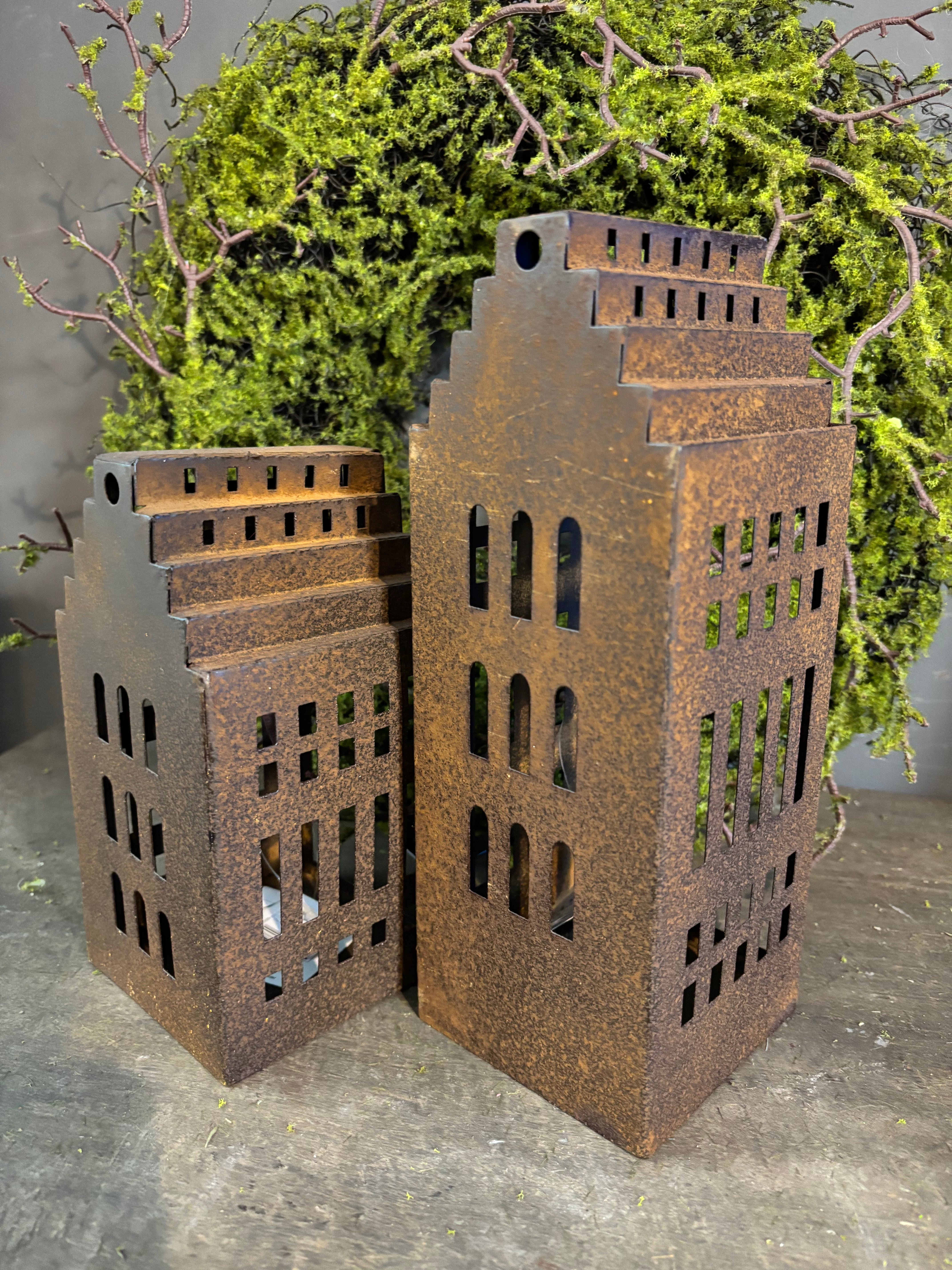 Metalen huis groot