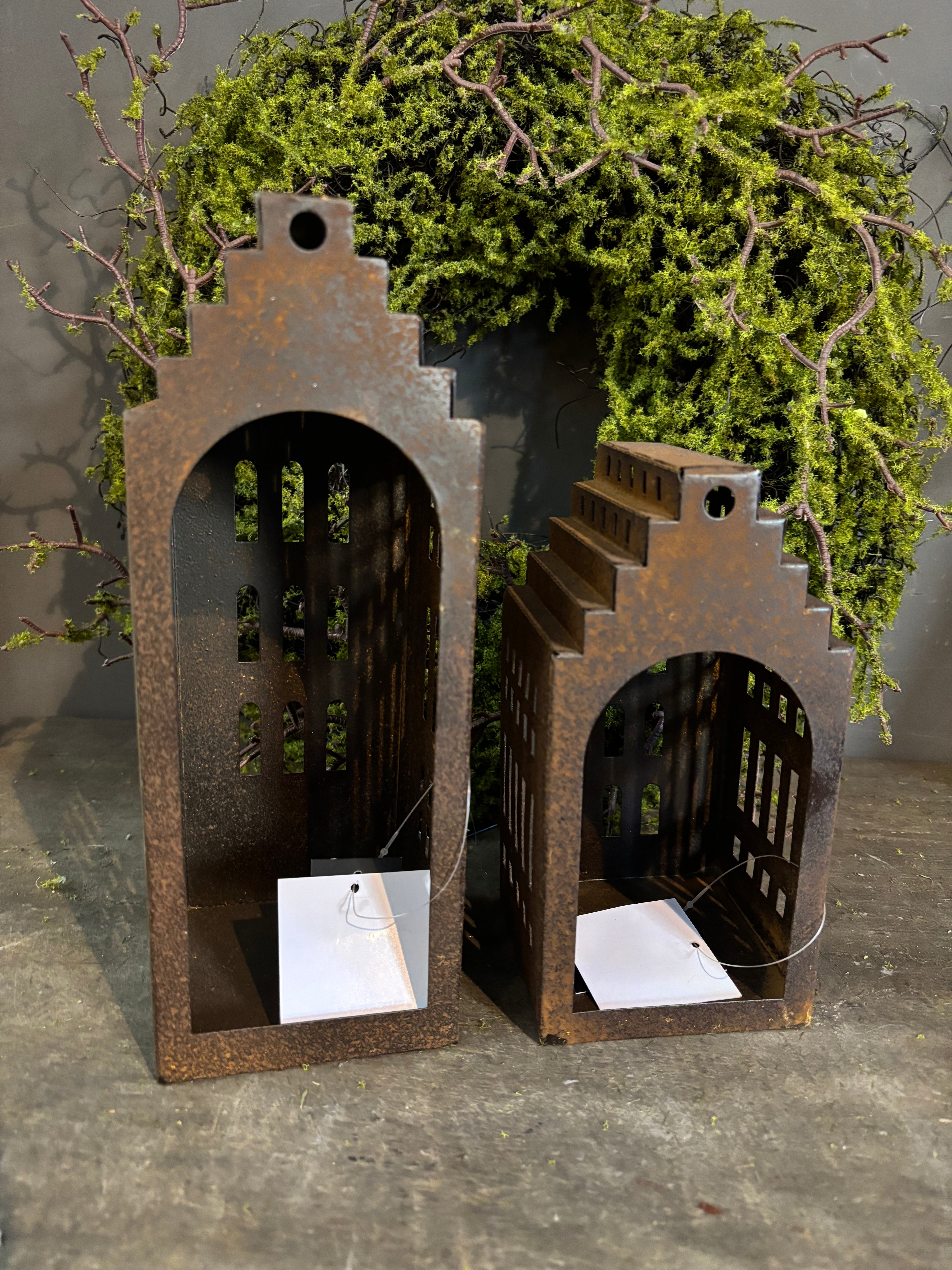 Metalen huis groot