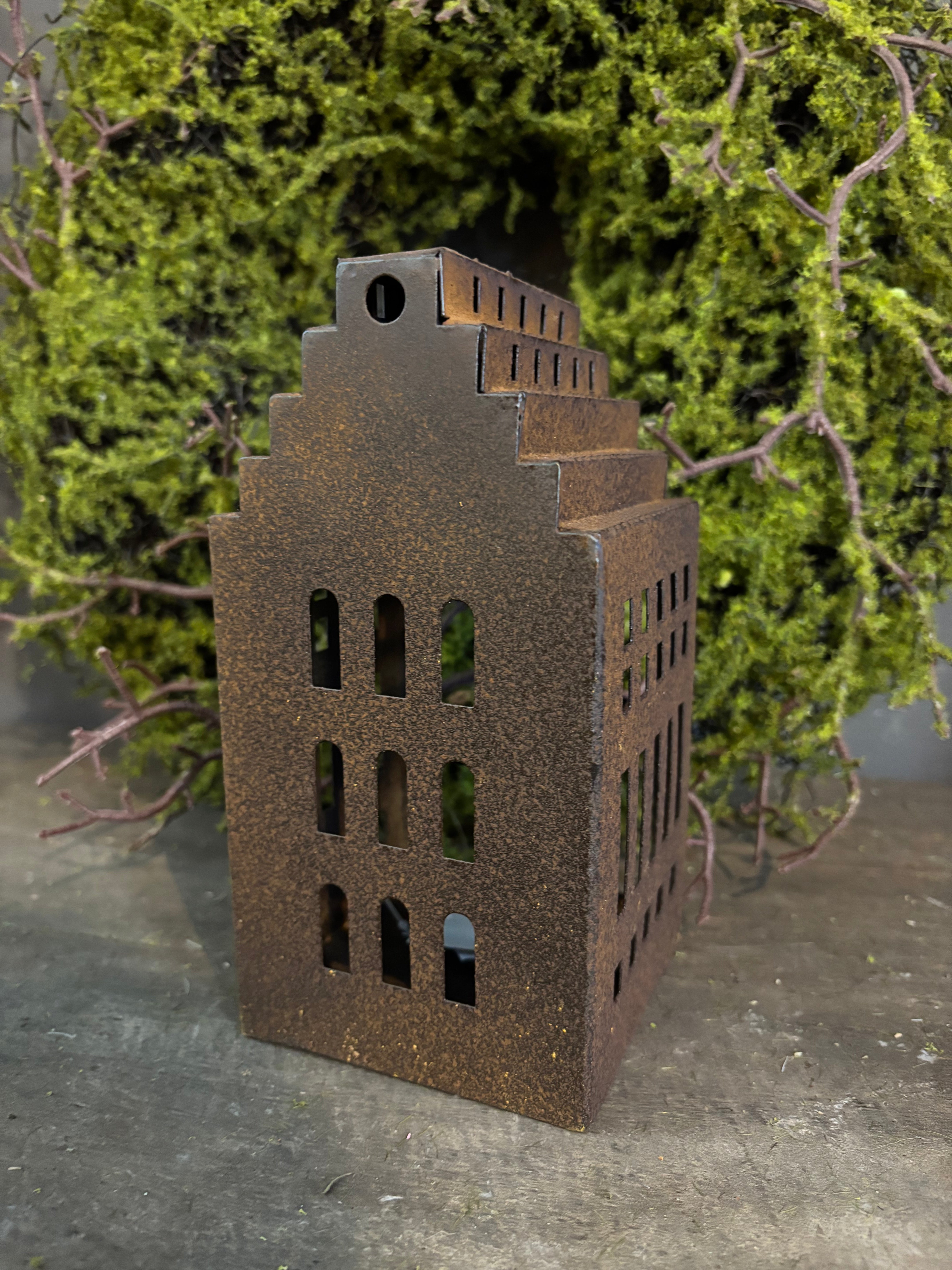 Metalen huis klein